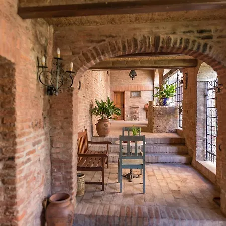 Villa La Cappella *
